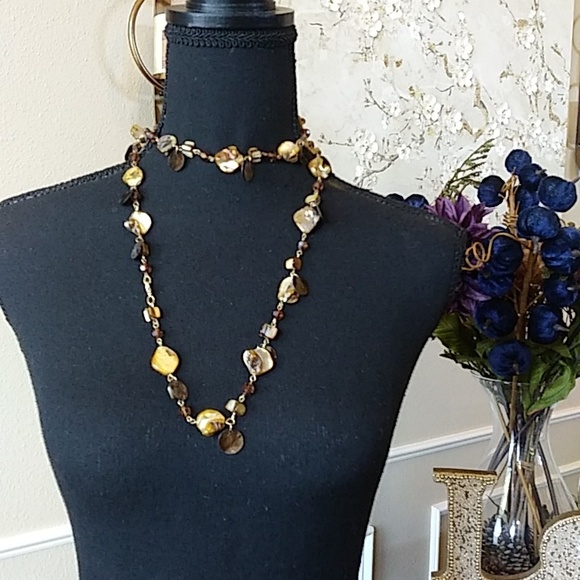 Sea Shell Embellished Bronze And Tan Stament Necklace - Picture 6 of 17